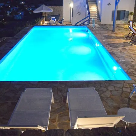 Syrona Apartment *
