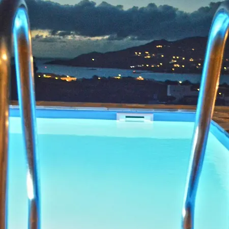 Syrona Apartment